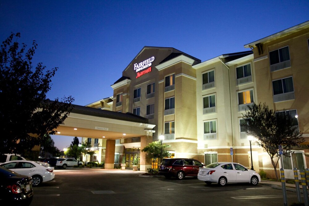 Fairfield Inn & Suites by Marriott Santa Maria - photo 56