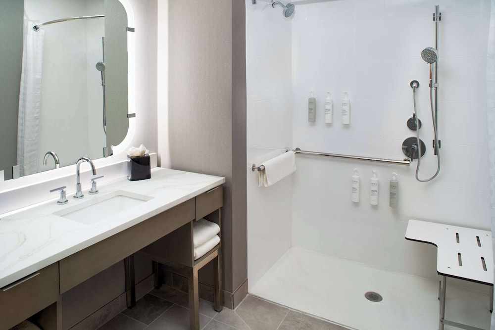 Homewood Suites by Hilton Ann Arbor - photo 18