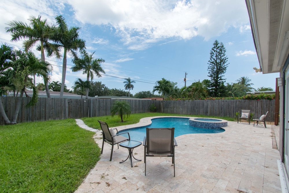 Private Pool 3BR all new Modern Furniture - photo 22