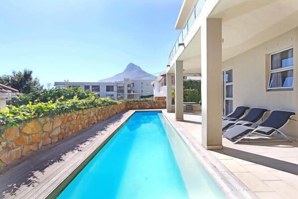 The Rocks — 4-Star Luxury Hotel in Cape Town, South Africa