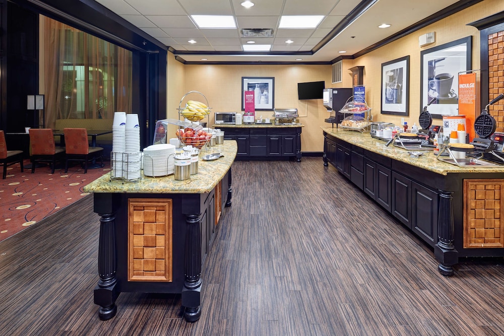 Hampton Inn & Suites Longview North - photo 35