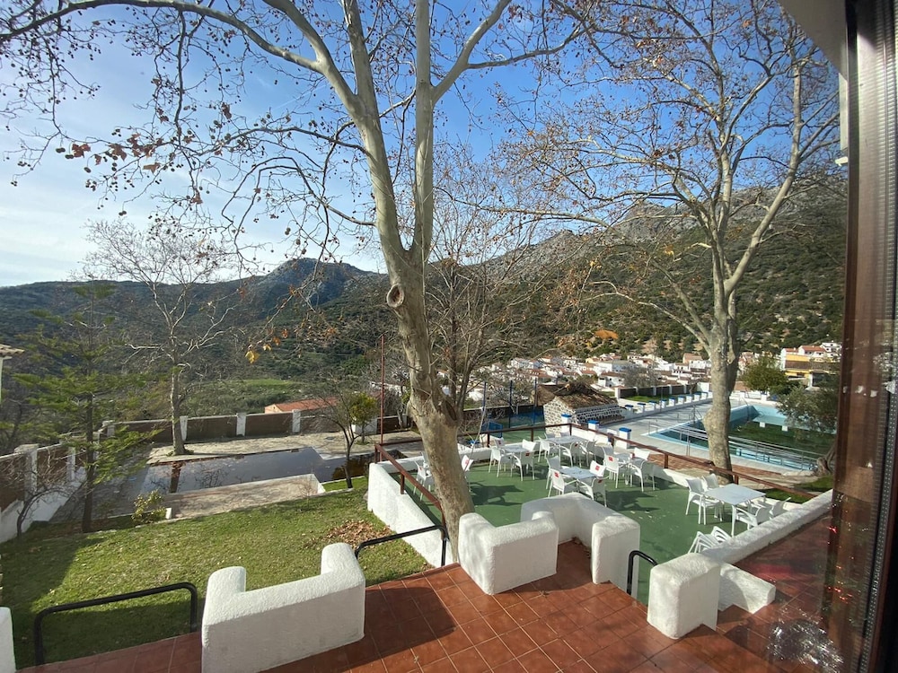 Hotel Rural & Restaurante Las Camaretas in Cortes De La Frontera, Spain