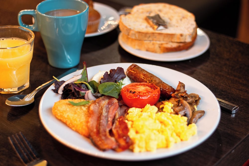 מזון ומשקאות