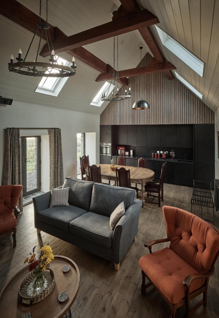 Monkstadt No 10 The Horse Walk — 5-Star Luxury Hotel in Portree, United Kingdom