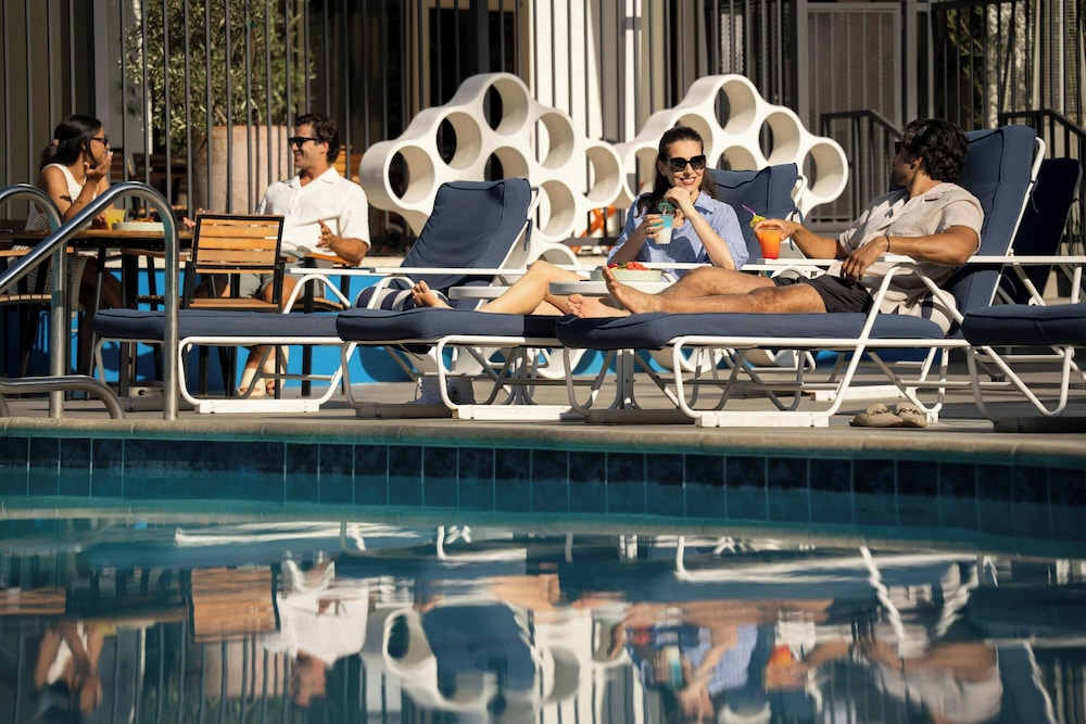 Sheraton Universal Hotel - photo 68