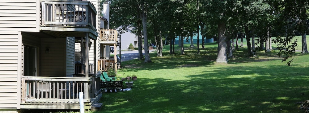 Lakeview Golf Resort Townhouses - photo 11