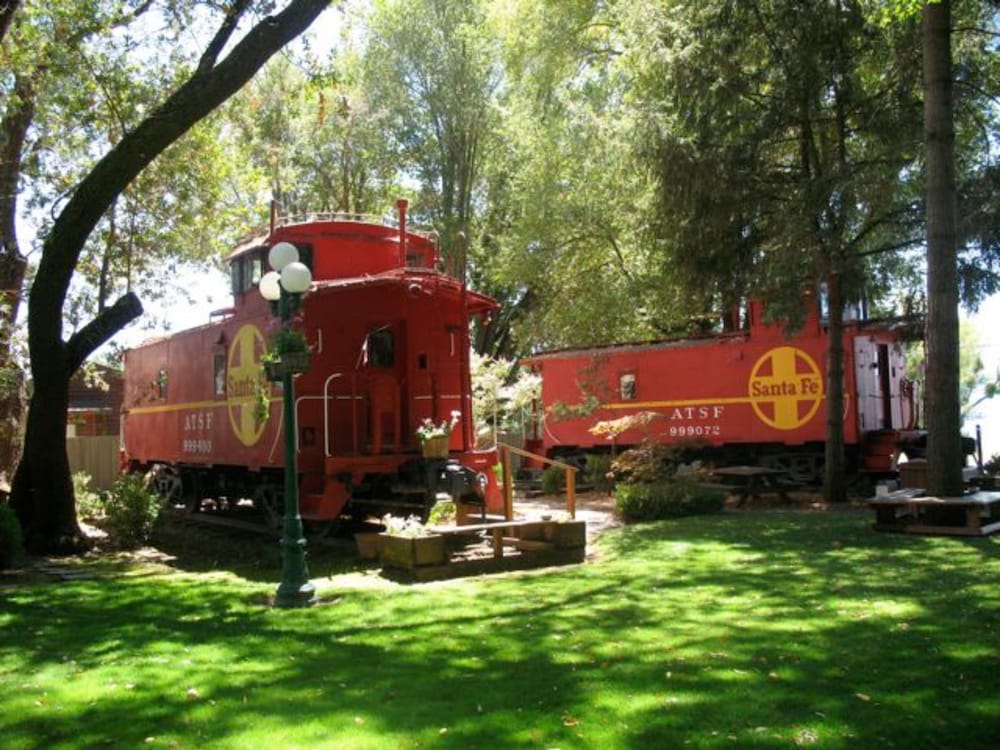 Featherbed Railroad Company - photo 79