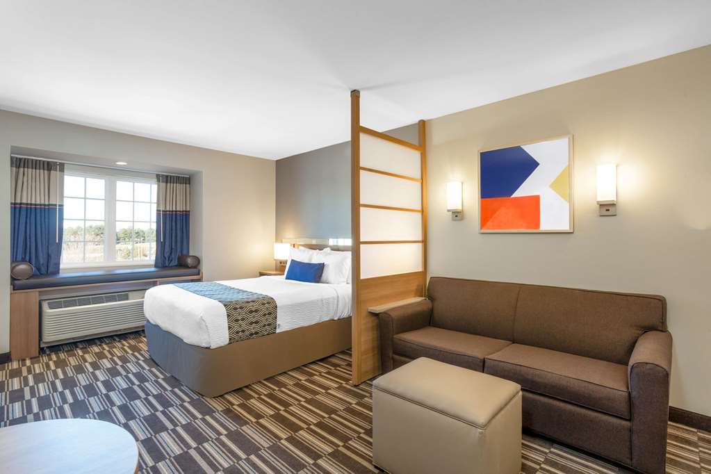 Microtel Inn & Suites by Wyndham South Hill - photo 16