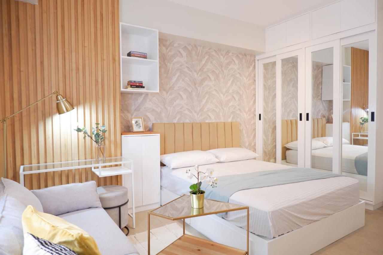 Hotel Vibe in Manhattan Plaza Araneta City Cubao — 4-Star Luxury Hotel in Manila, Philippines