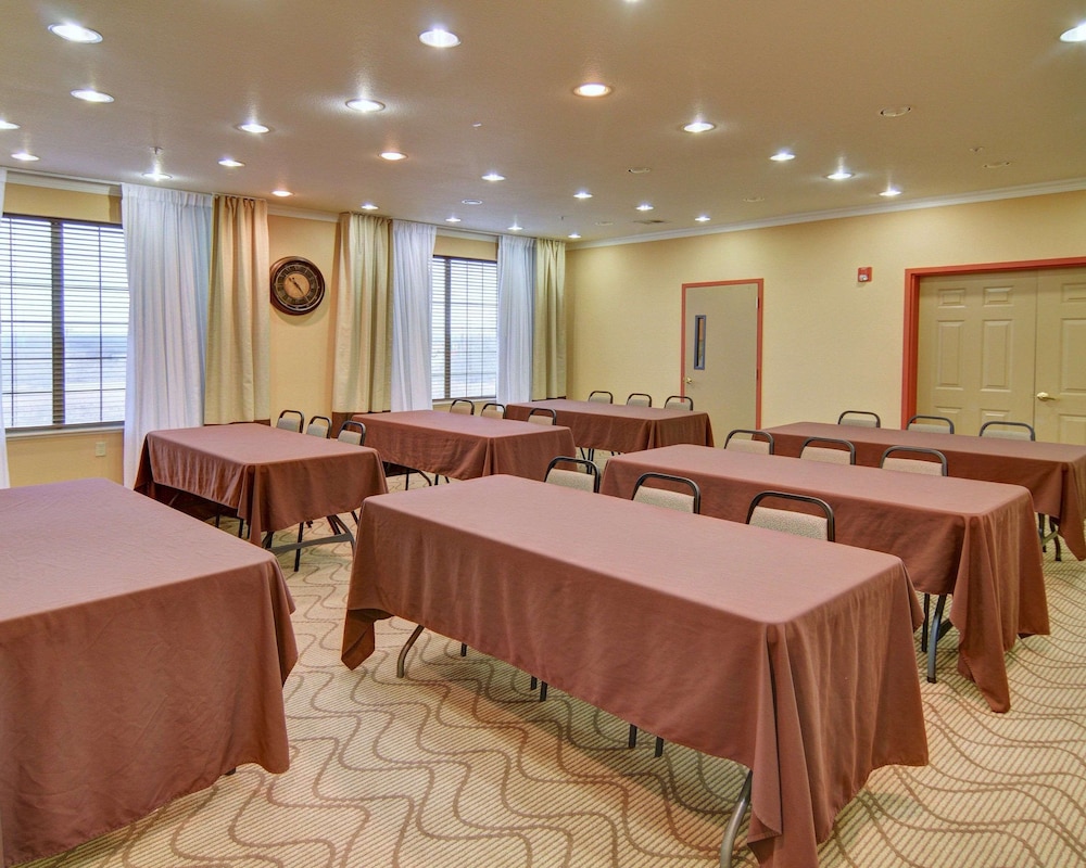 Comfort Suites Roanoke Fort Worth North - photo 33