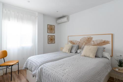 Las Golondrinas 3 Dormitorios Y 2 Banos En Triana — 4-Star Luxury Hotel in Sevilla, Spain