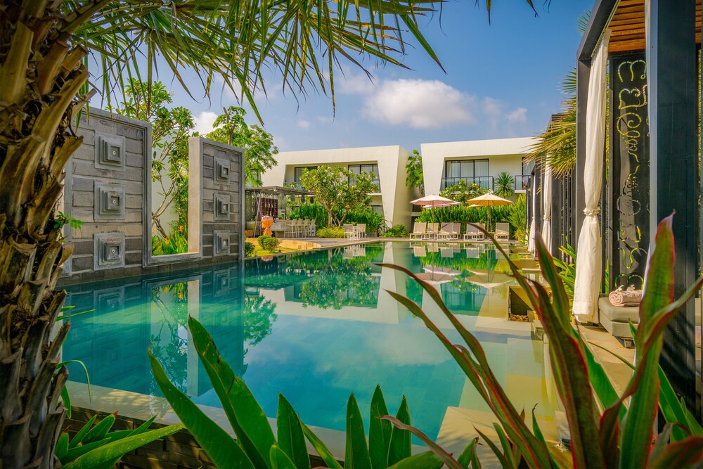 Metta Residence & Spa — 5-Star Luxury Hotel in Siem Reap, Cambodia