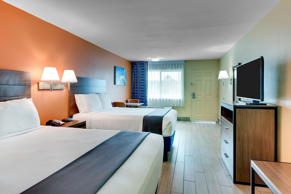 Captain's Quarters Inn - photo 12