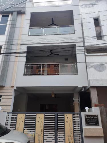Rahul's Castle 3bhk Guest House near NAD — 4-Star Luxury Hotel in Visakhapatnam, India