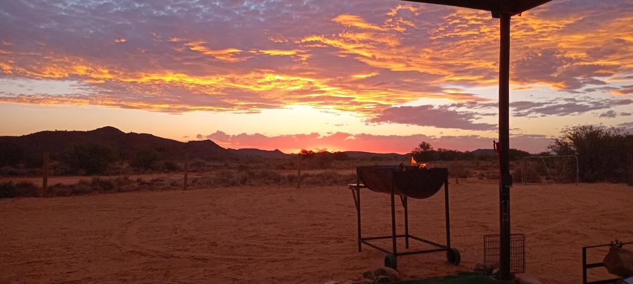 Karoo Stone Camper — hotel in Ladismith