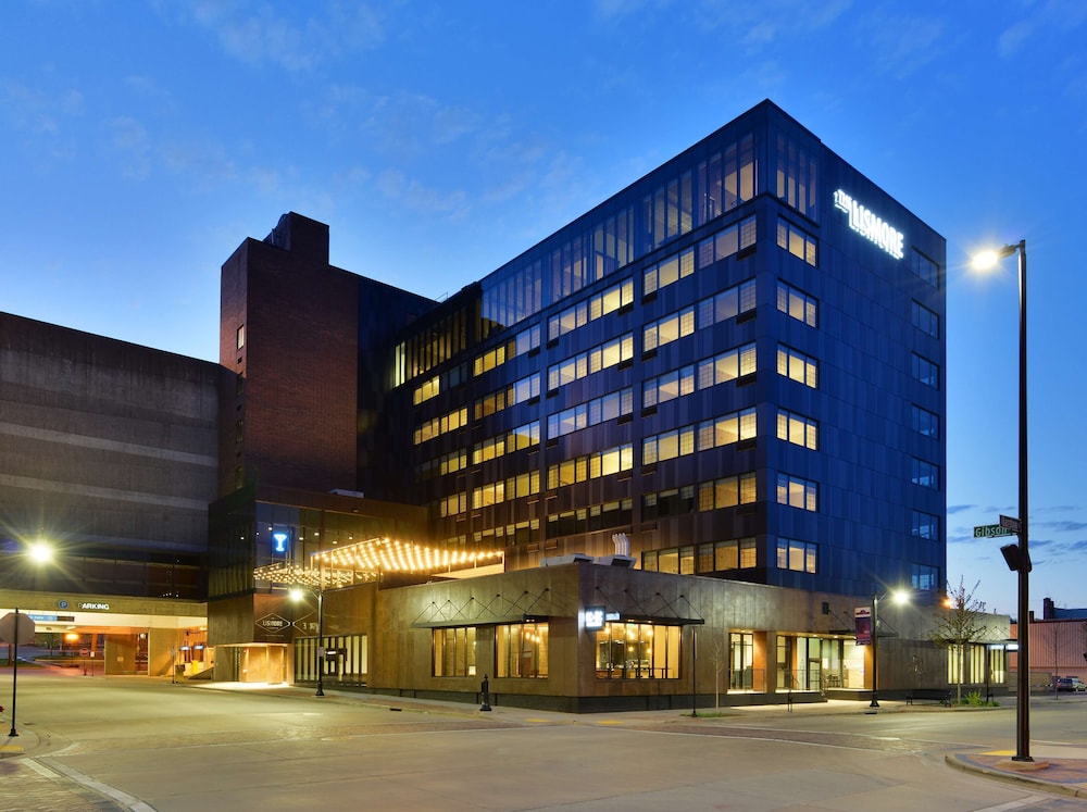 The Lismore Eau Claire a DoubleTree by Hilton in Eau Claire, United States