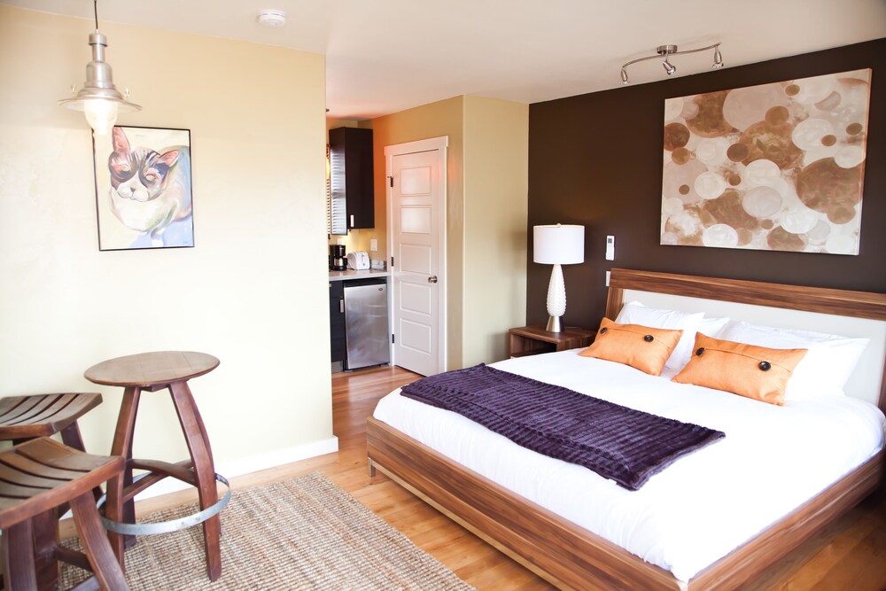 Flagstone Boutique Inn & Suites Canyons Collection Property - photo 9
