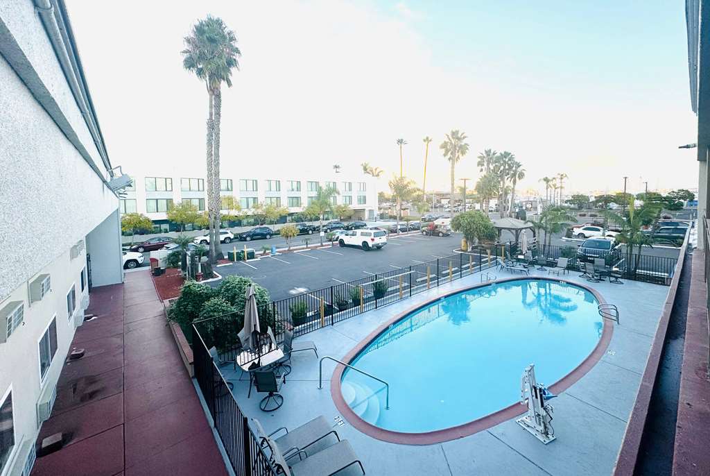 Ramada by Wyndham San Diego Airport - photo 5