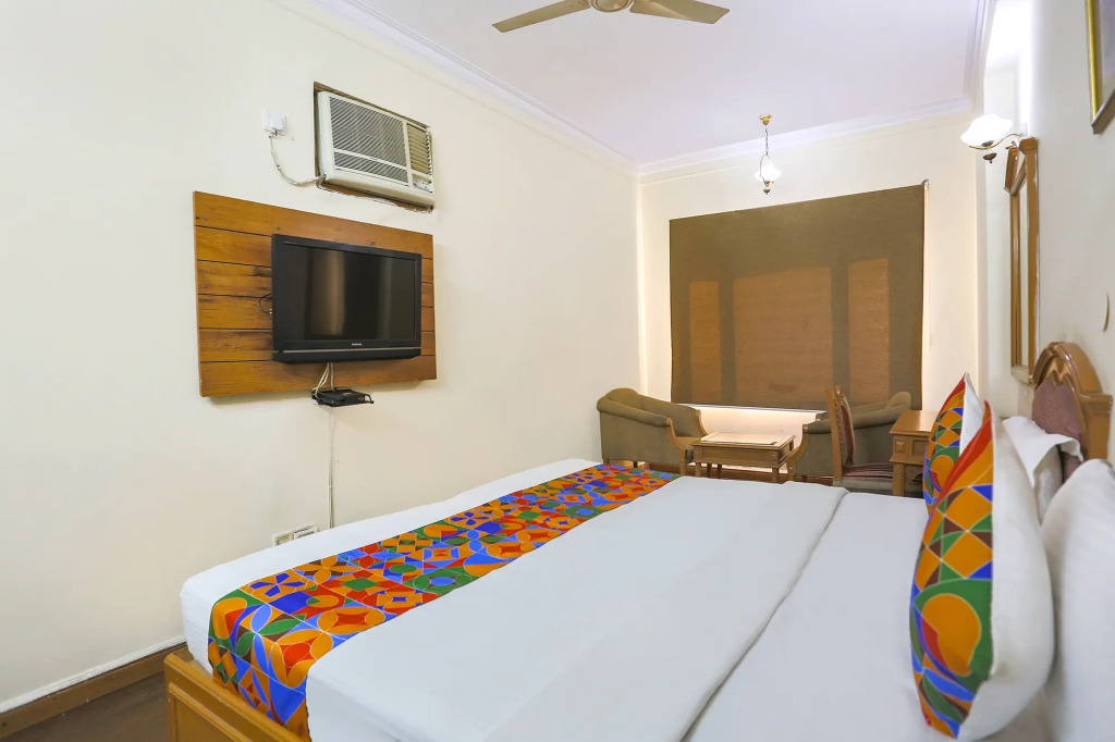 FabHotel Altus DLF Phase 2 — Gurgaon — photo 5