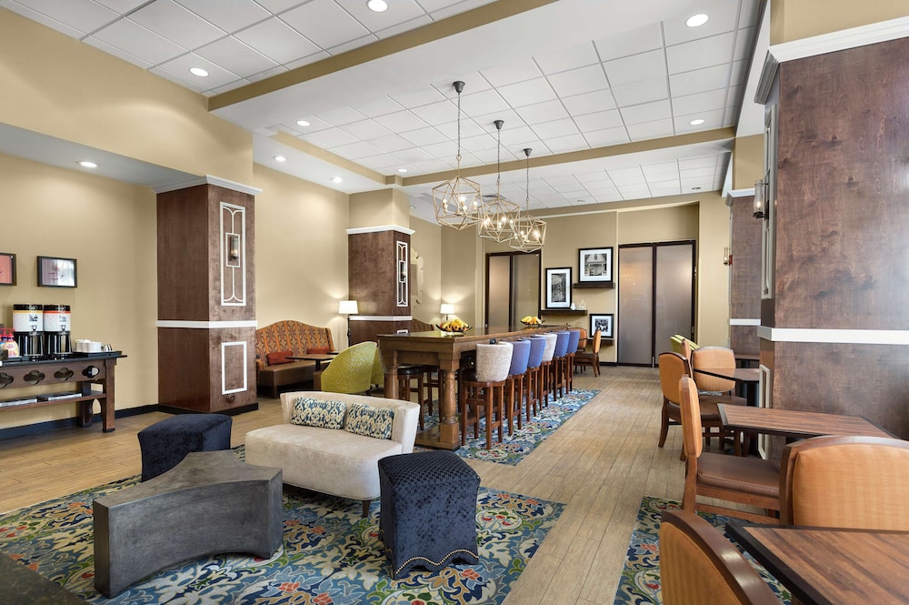 Hampton Inn Charlotte Belmont at Montcross - photo 3