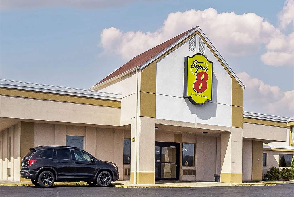 Super 8 by Wyndham Indianapolis South - photo 4