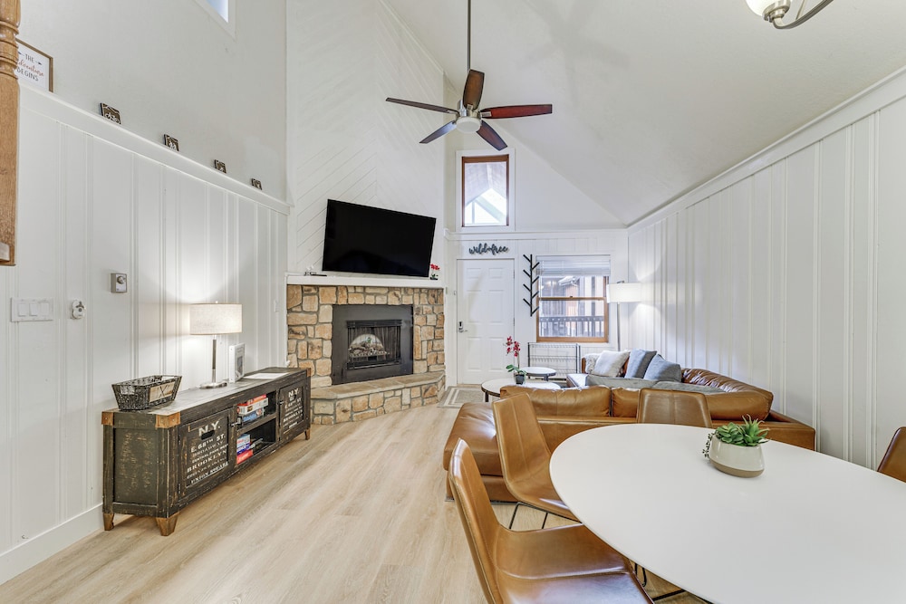 Centrally Located Angel Fire Condo 1 2 Mi Resort - photo 5