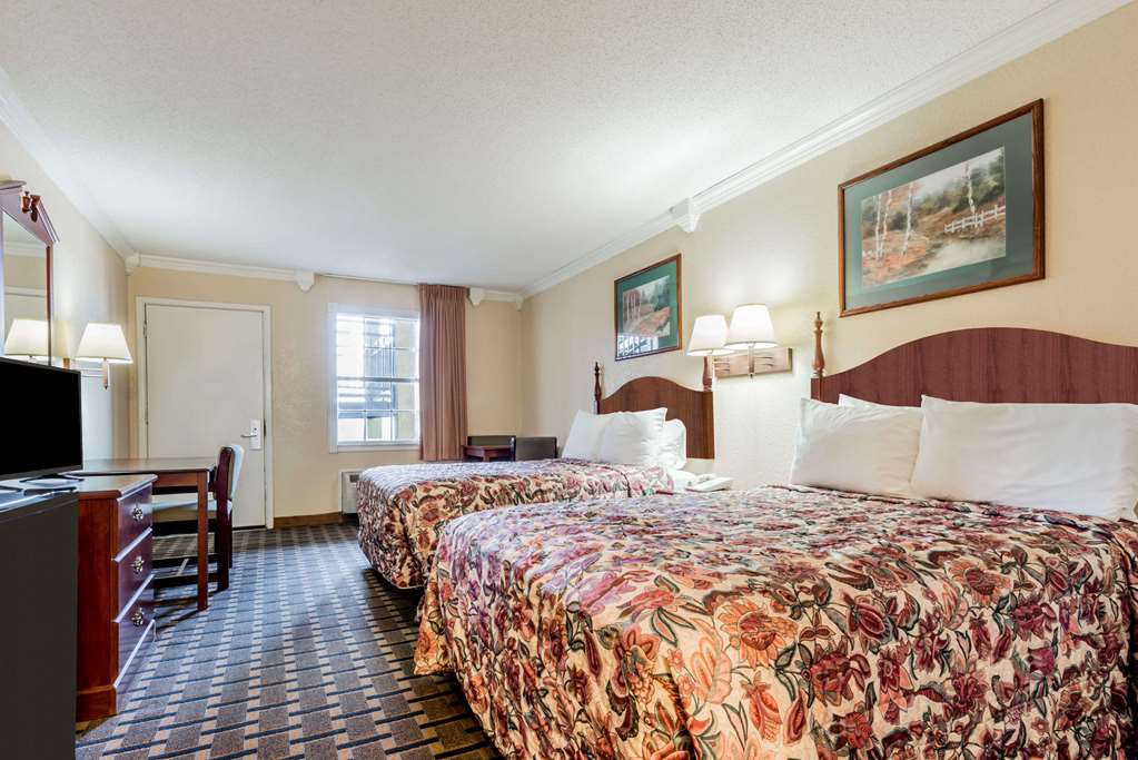Knights Inn Greenville TX - photo 7