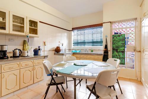 Westlands Westgate Mall Shared Apartment