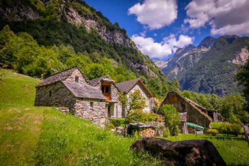 Casa Mima Chalets — Biasca — photo 2