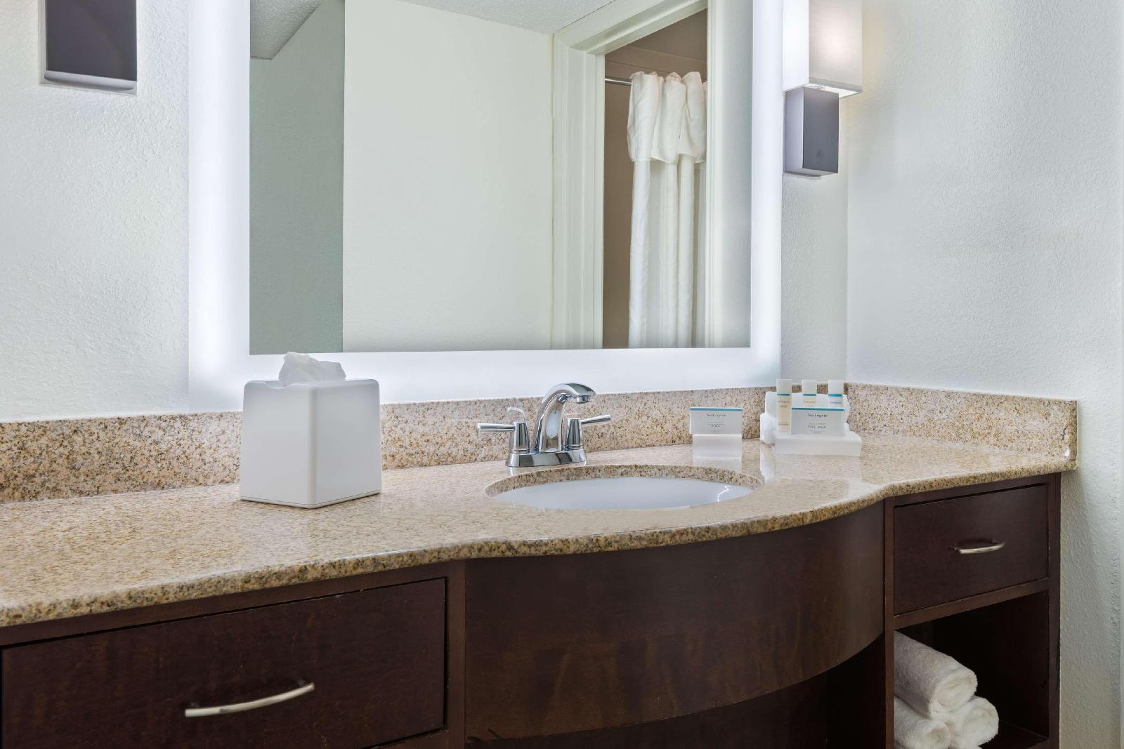 Homewood Suites by Hilton Charlotte North Univ Research - photo 23