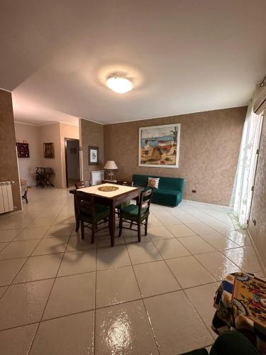 Anna&Micky Town House — 4-Star Luxury Hotel in Santa Flavia, Italy