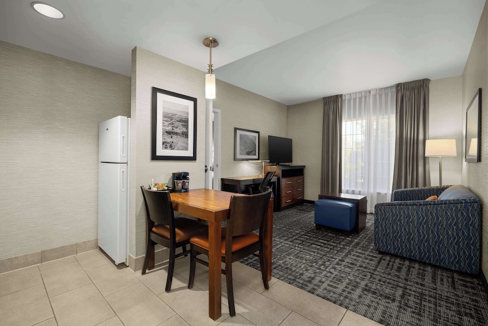 Homewood Suites by Hilton Bakersfield - photo 12