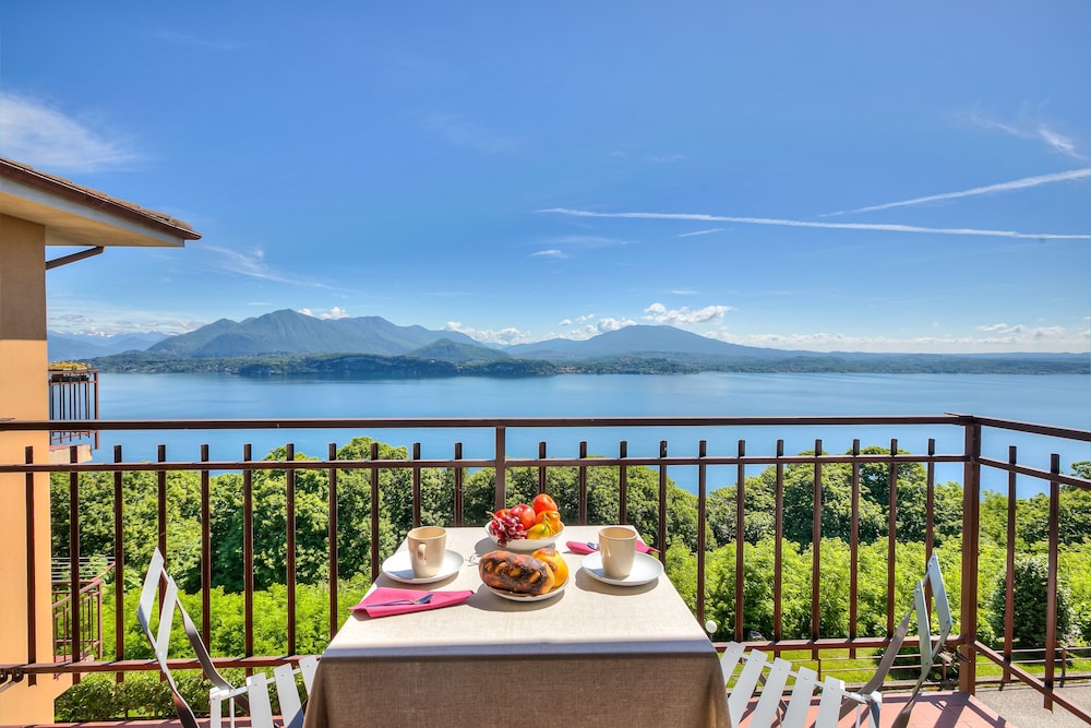 The Golden View in Olbia — hotel in Belgirate