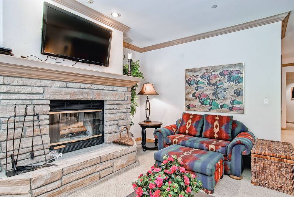 Highlands Slopeside by East West Hospitality - photo 278