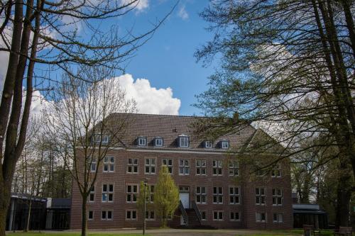 Wasserburg Rindern — hotel in Kleve