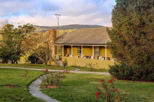 Duckmaloi Park Lodge — 4-Star Luxury Hotel in Oberon, Australia