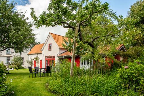 Atelierhaus Glücksburg Sandwig — hotel in Gluecksburg