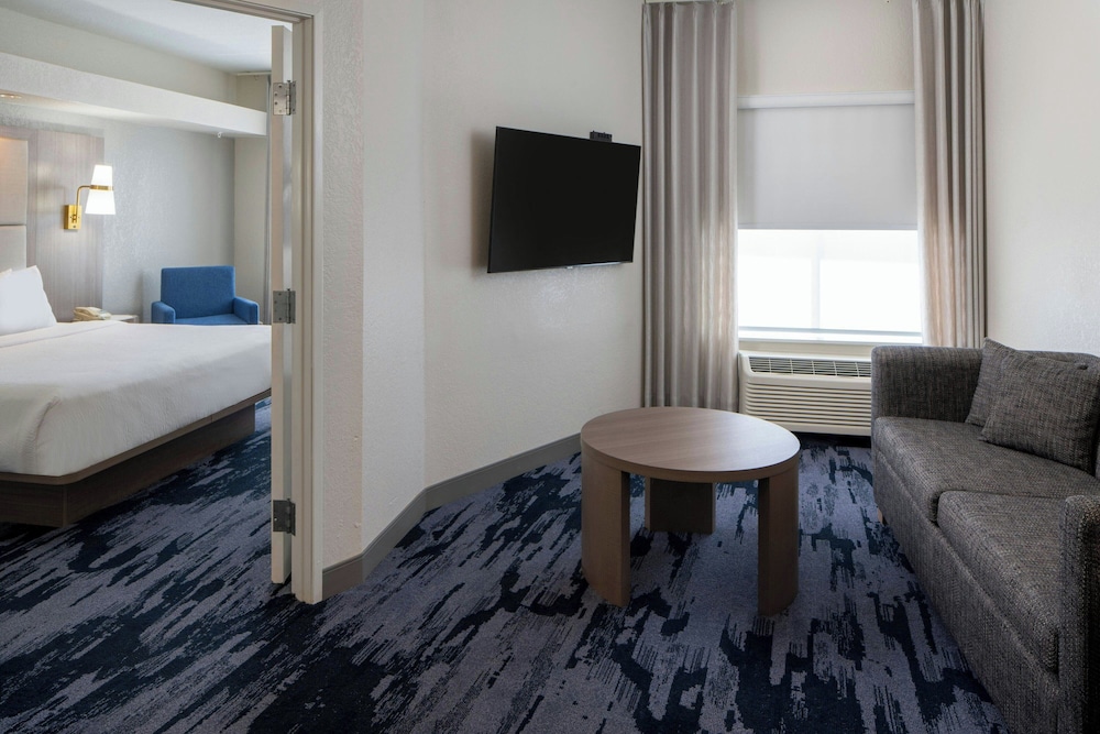 Fairfield Inn & Suites by Marriott Lafayette South - photo 4
