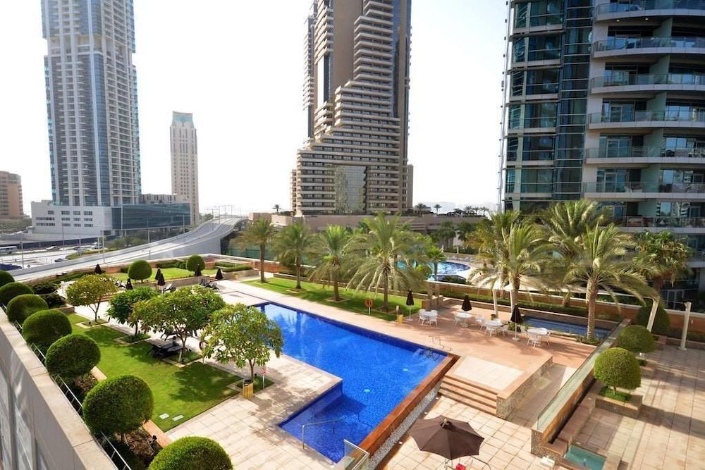 HiGuests Marina Tower - last minute hotel in Dubai