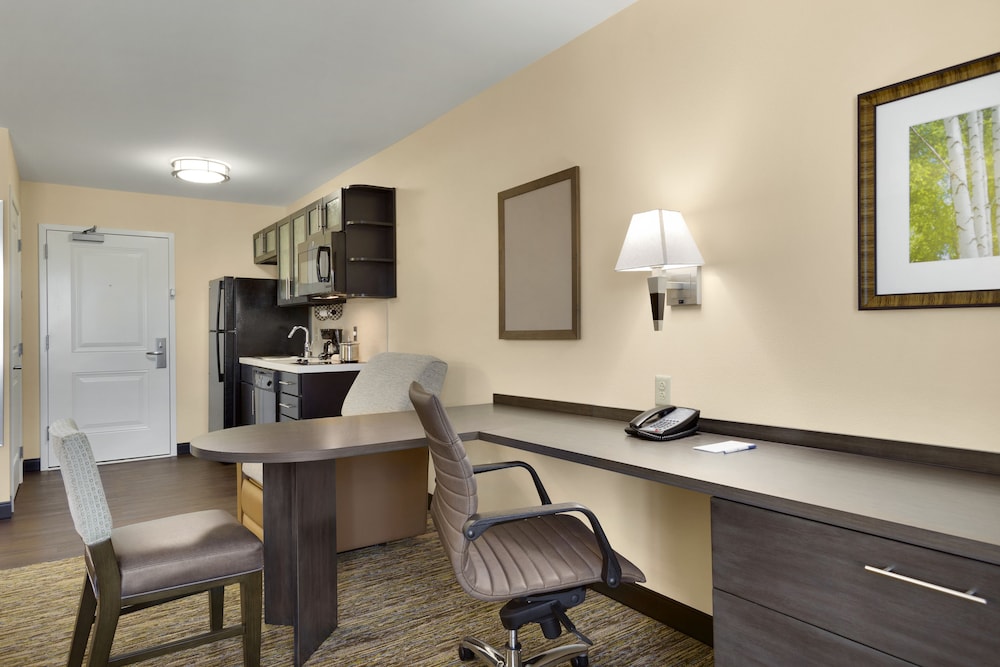 Candlewood Suites Vestal Binghamton by IHG - photo 13