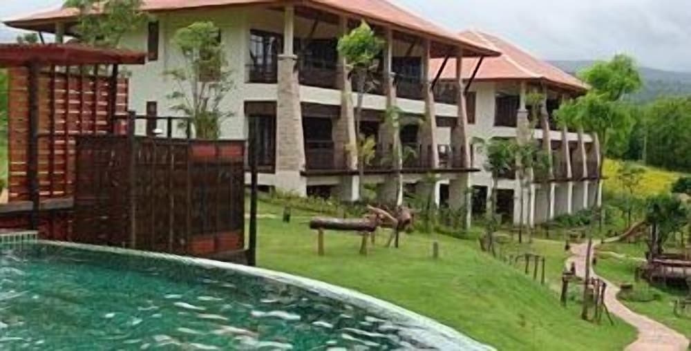 Phunacome Resort — hotel in Dan Sai