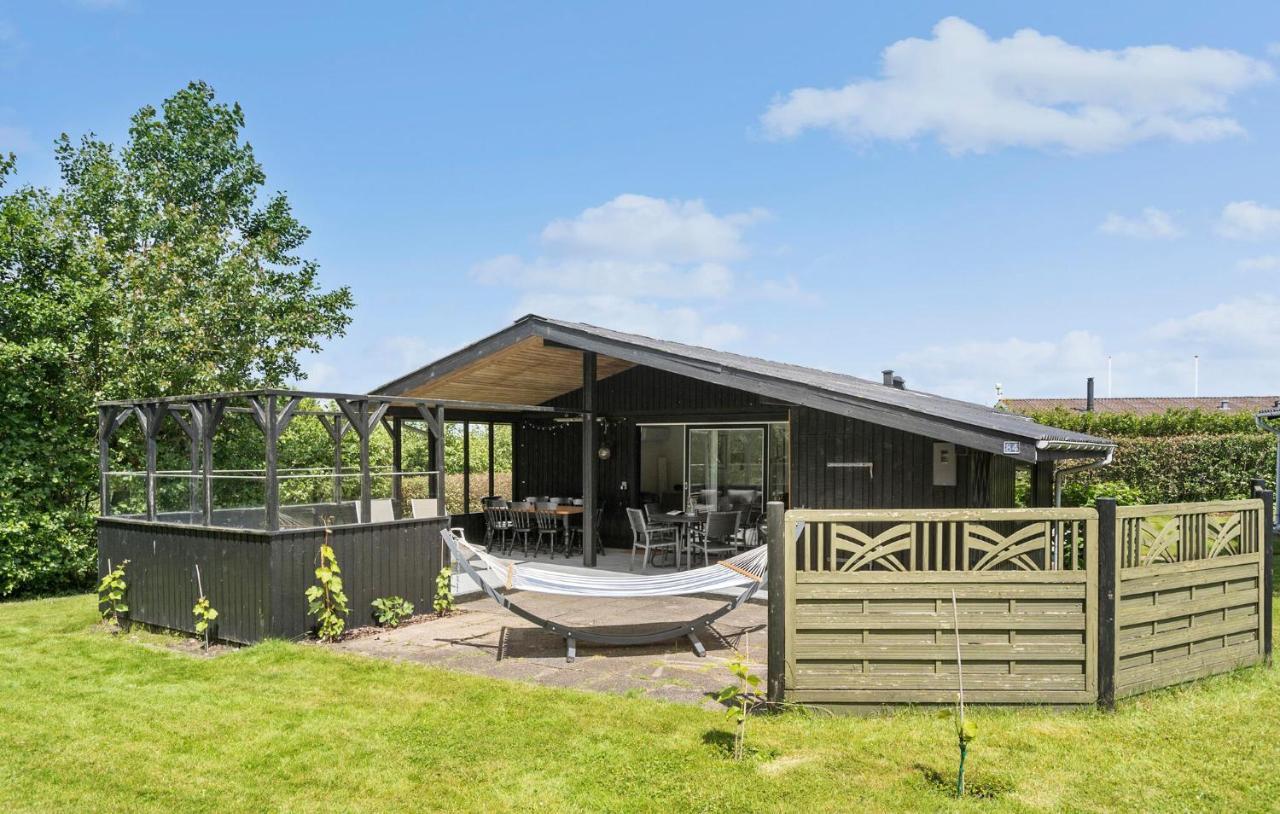 3 Bedroom Cozy Home In Vinderup — 4-Star Luxury Hotel in Vinderup, Denmark