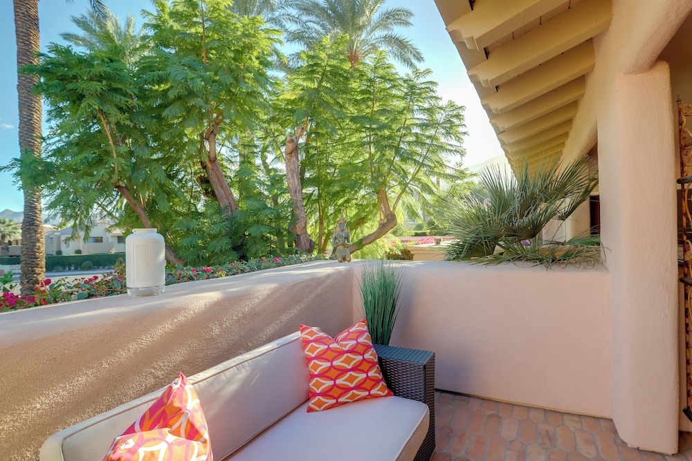 Resort Amenities: Updated Palm Springs Villa - photo 26