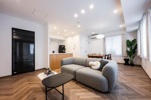 Give Meidaimae — 4-Star Luxury Hotel in Tokyo, Japan