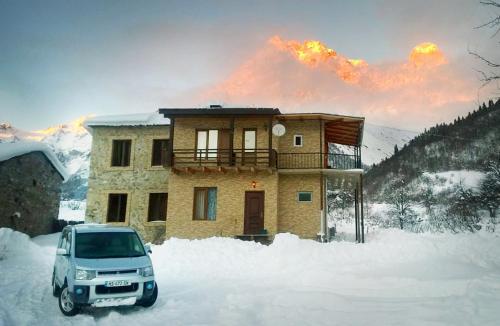 Peak Mazeri Guest House