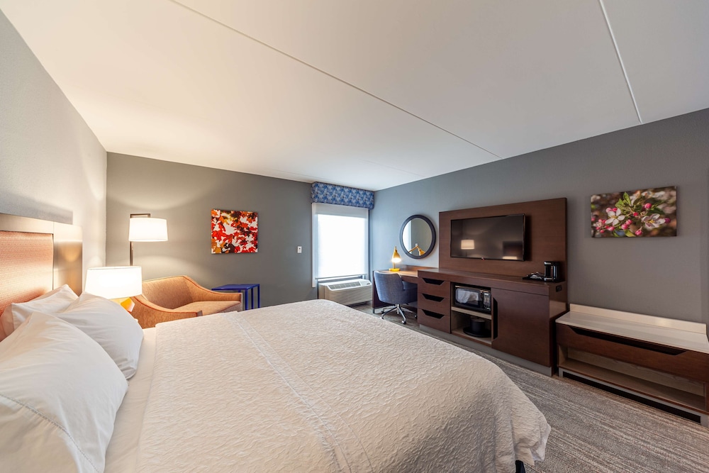 Hampton Inn Winchester N Conference Center VA - photo 13
