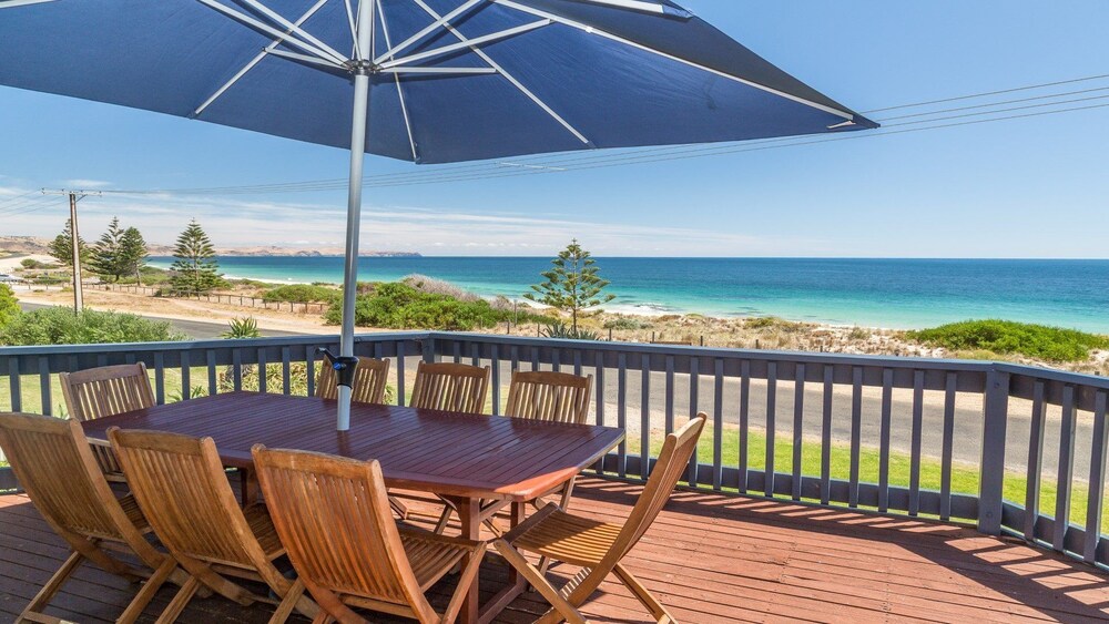 Sandy Feet 31 Gold Coast Drive — hotel in Normanville