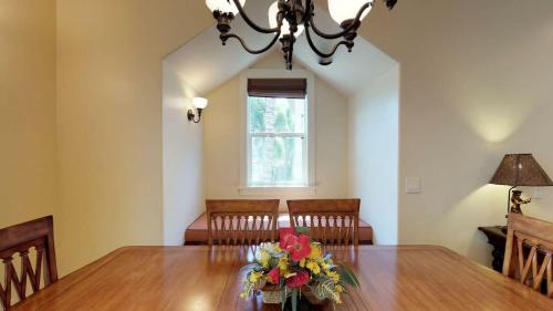 Fabulous Villa Sleeps 6 Short Walk To Poipu Brennecke and Shipwreck Beach — 4-Star Luxury Hotel in Koloa, United States