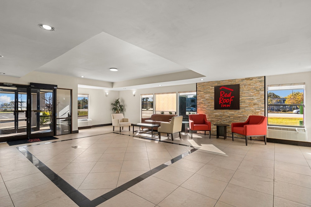 Red Roof Inn Washington NC - photo 2