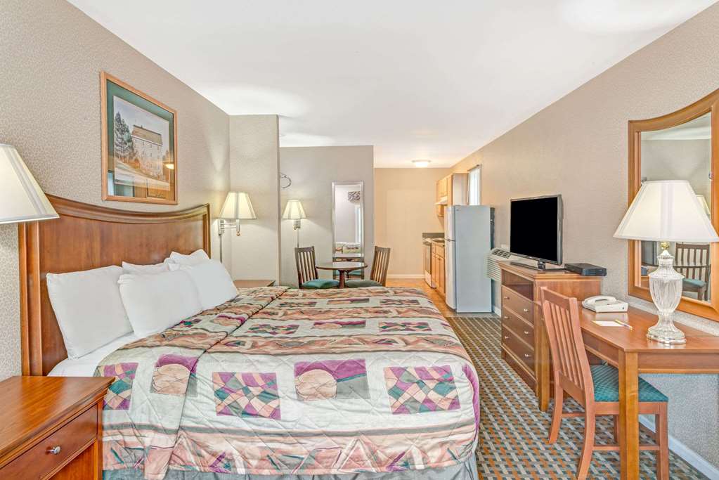 Days Inn by Wyndham Ridgefield - photo 7